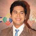 Petra Sihombing di Red Carpet Festival Film Indonesia 2011