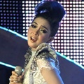 Syahrini ikut memeriahkan panggung Piala Citra FFI 2011
