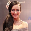 Atiqah Hasiholan di Red Carpet Festival Film Indonesia 2011