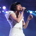 Momo Geisha di Konser 'Dekade Trans Untuk Indonesia'