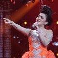 Syahrini di Konser 'Dekade Trans Untuk Indonesia'