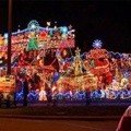 Dekorasi Natal Indah Dari Lampu di Toronto, Kanada