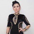 Vicky Shu di Konser Mega Bintang RCTI 2011