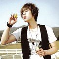 Kim Hyun Joong Tampil Untuk Iklan Media Cetak