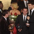 Lionel Messi rayakan kemenangan bersama Xavi Hernandez dan Gerard Pique
