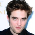 Robert Pattinson Menghadiri Suatu Acara