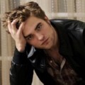 Pose Robert Pattinson di Salah Satu Majalah