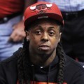 Lil Wayne Saat menyaksikan Pertandingan Olah Raga