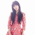HyunA Kelihatan Polos dengan Rambut Hitam Panjangnya