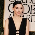 Rooney Mara di Red Carpet Golden Globes 2012