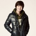 Pose Kim Bum untuk Katalog