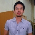 Gaya Santai Christian Bautista di Depan Kamera