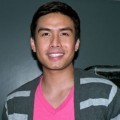 Christian Bautista dengan Aktifitasnya