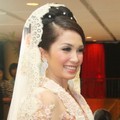 Akad Nikah Ussy Sulistiawaty dan Andhika Pratama
