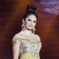 Krisdayanti di Infotainment Awards SCTV 2012