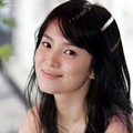 Song Hye Kyo pada suatu pemotretan