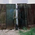 Liu Bolin Tampak Serupa dengan Lingkungan Sekitarnya