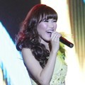 Ayu Ting Ting di Dahsyat Awards RCTI 2012
