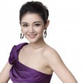 Barbie Hsu Anggun dengan Gaun Warna Ungu