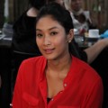 Happy Salma di Syukuran Produksi 'Rectoverso'