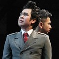 Olga Syahputra dan Raffi Ahmad Menjadi Host di Dahsyat Awards RCTI 2012