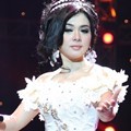 Syahrini di Dahsyat Awards RCTI 2012