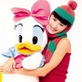 Cecilia Cheung Tampil Lucu dengan Boneka Daisy