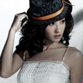 Cecilia Cheung Menjadi Model Fashion