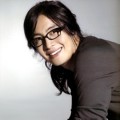 Bae Yong Joon untuk Promo Buku "100 Days of Bae Yong Joon"