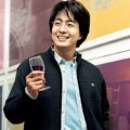 Bae Yong Joon Menjadi Model Katalog