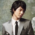 Jo In Sung Cakep dengan Fashion Kantoran