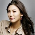 Kim So Yeon dengan Gaya Rambut Panjang