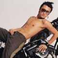Nicholas Tse Keren di Atas Motor Besar