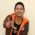 Norman Kamaru Seusai Mengisi Acara Grand Final Boy & Girl Band Indonesia