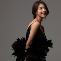 Ha Ji Won Tampil Cantik dan Elegan dengan Gaun Hitam