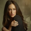 Maggie Q Bergaya di Depan Kamera