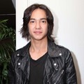 Adipati Dolken di Premier 'Malaikat Tanpa Sayap'
