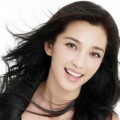 Li Bingbing Terlihat Menawan