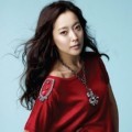 Kim Hee Sun Bergaya di Depan Kamera
