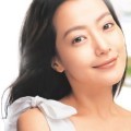 Kim Hee Sun Menjadi Bintang Iklan Produk Kecantikan