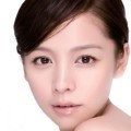 Vivian Hsu Menjadi Model Produk Kecantikan