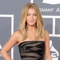Julianne Hough di Red Carpet Grammy Awards 2012