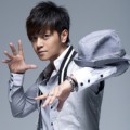 Show Luo Tampil Ala Rapper