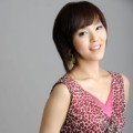 Sunye Tampil Trendy dengan Baju Pink