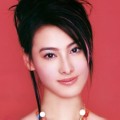 Isabella Leong untuk Katalog Fashion