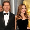 Angelina Jolie dan Brad Pitt di Red Carpet Oscar 2012