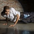 Chris Brown Pamer Aksinya