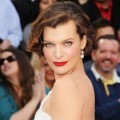 Milla Jovovich di Red Carpet Oscar 2012