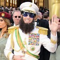 Sacha Baron Cohen di Red Carpet Oscar 2012