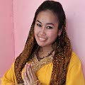 Tamara Ciciel Saat Berkunjung ke Panti Asuhan Al-Haniifiyyah